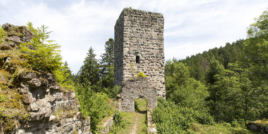Nördlicher Bergfried der Roggenbacher Schlösser