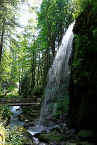 Künstlicher Wasserfall der Menzenschwander Alb
