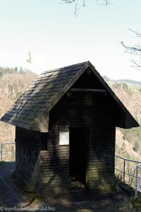 Felsenhütte oberhalb des Wehratals
