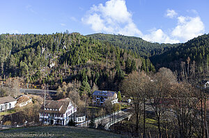 Sicht vom Panoramasteig auf Schönmünzach