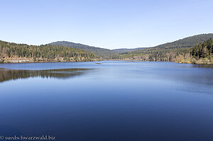 Blick über den Stausee