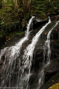 Lehenbachwasserfall unterhalb der Burgruine