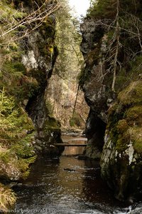 winzige Klamm unterhalb des Rechenfelsens