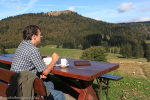 Pause auf der Terrasse der Krunkelbachhütte