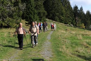 Wandergruppe auf der Krunkelbachalm