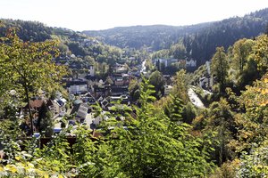 Aussicht vom Panoramaweg über Triberg