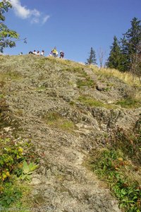 Blick hoch auf den Bildsteinfelsen