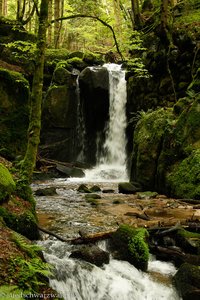 Hauptkaskade des Höllbachwasserfalls