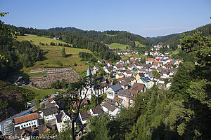 Auf dem Lauterbacher Wandersteig