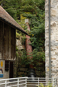 Fallrohr zum Wasserkraftwerk Hottingen