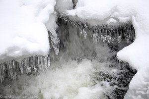 Wasser und Eis am Triberger Wasserfall