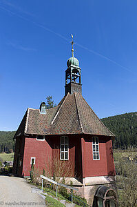 Michaelskirche über dem Forbachtal bei Baiersbronn